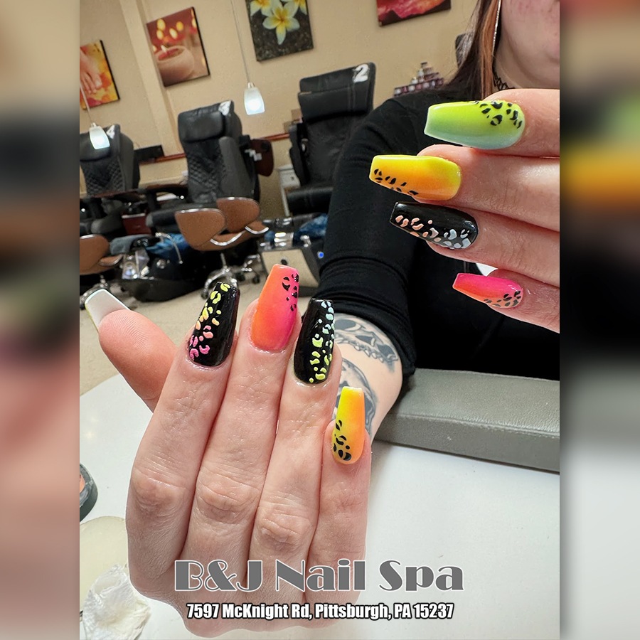 B&J Nails & Spa